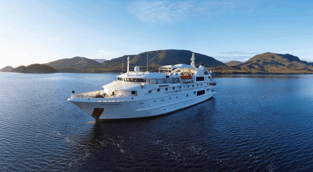 Tasmania Expedition Cruises - Explore Tasmania Expedition Cruises with wildlife tours, gourmet dining, coastal hikes, and small-ship journeys.