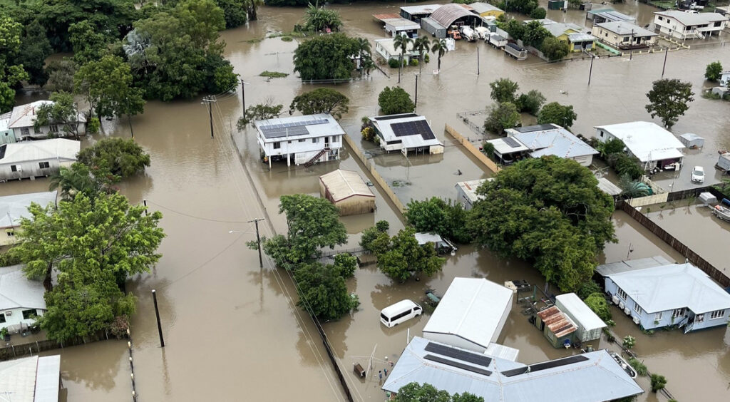 Queensland Town Hit by Heaviest Rainfall in 110 Years