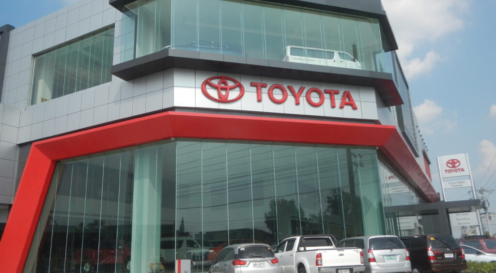 Major Institutions Plan $19B Toyota Share Exit