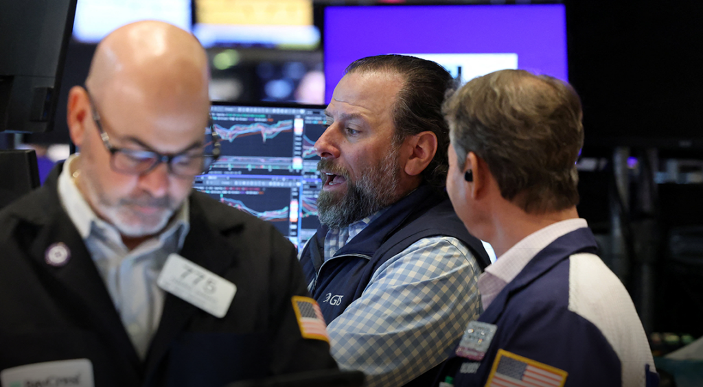 S&P 500, Nasdaq close slightly higher ahead of earnings-packed week