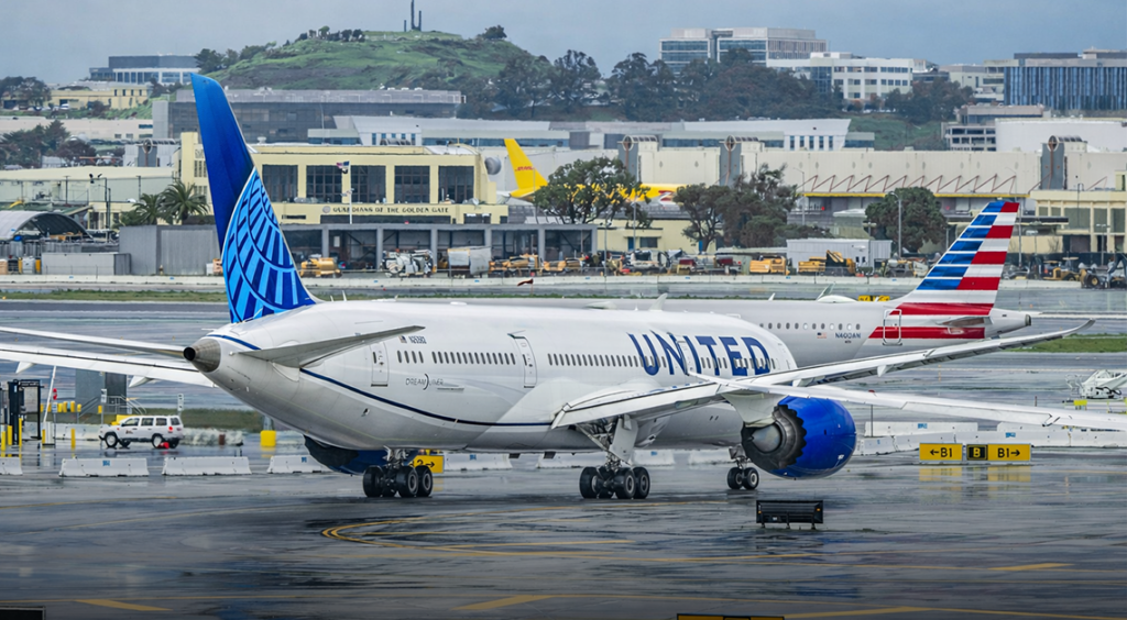 American Airlines Rejects Merger with United