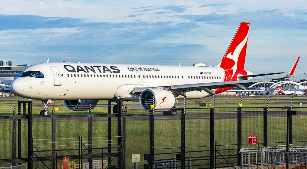 Qantas Extends Schedule Changes and Cuts Domestic Capacity