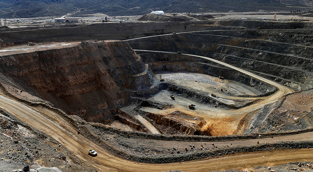 China Targets 10 US Rare Earth Firms With New Export Controls