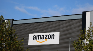 Amazon Lifts Capex as AWS Beats Estimates