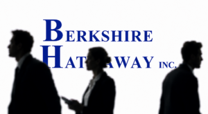 Berkshire Beats Profit Forecasts, Accelerates $7.8 Bn Buybacks 
