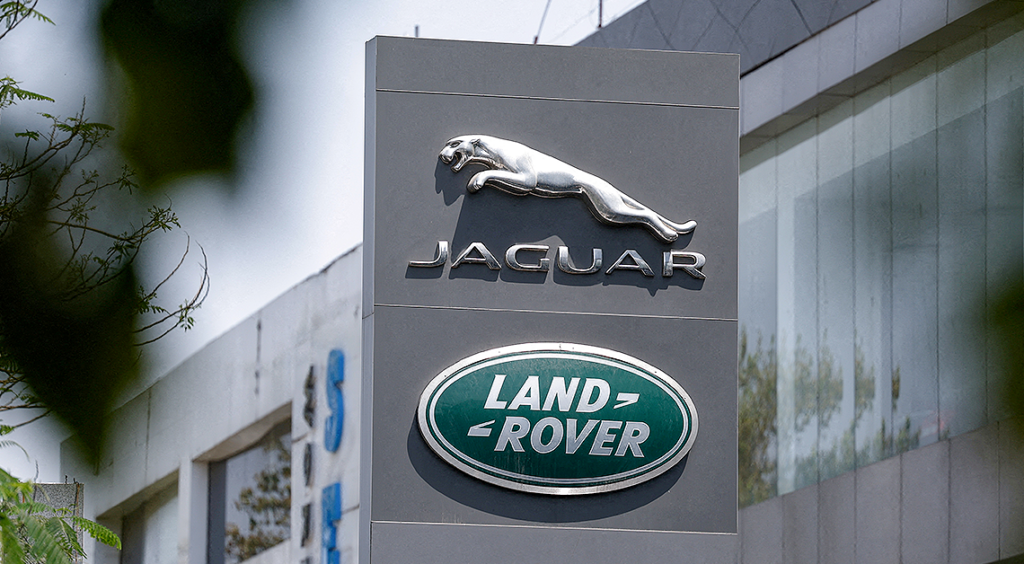 JLR to Cut Up to 4,000 Jobs as UK Government Rejects Bailout